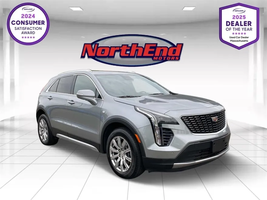 2023 Cadillac XT4 Premium Luxury photo 1