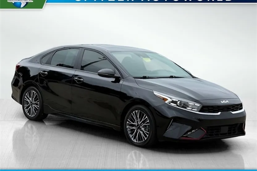 2023 Kia Forte GT-Line photo 1