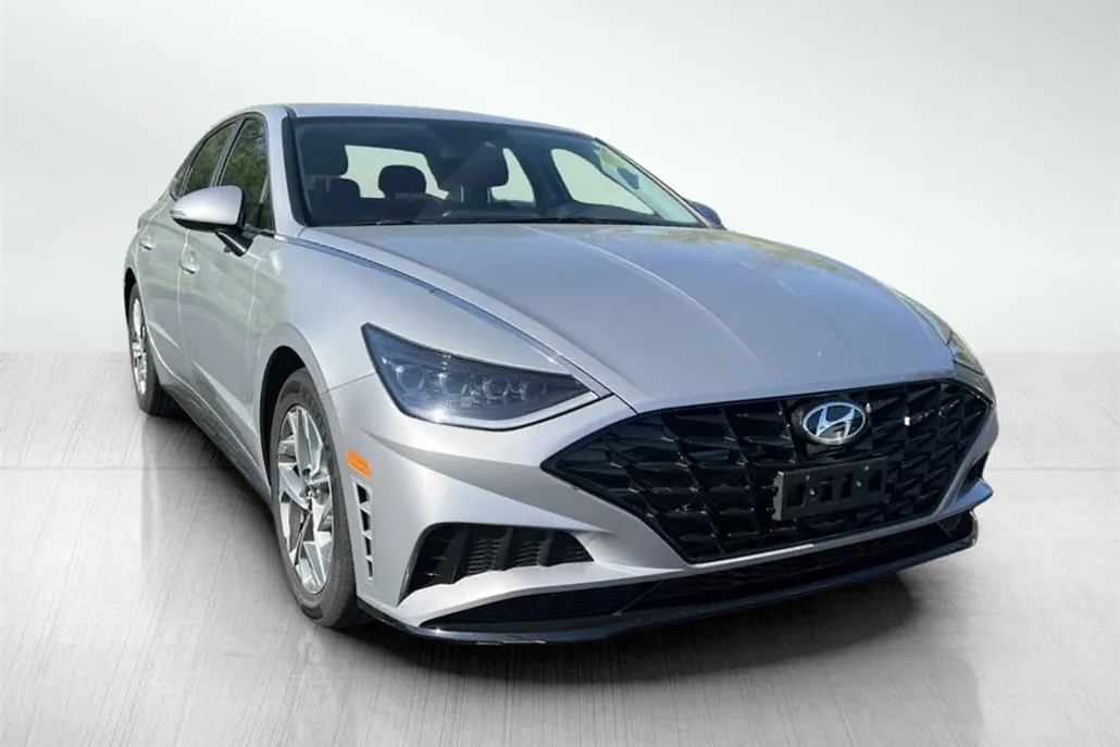 2023 Hyundai Sonata SEL photo 1
