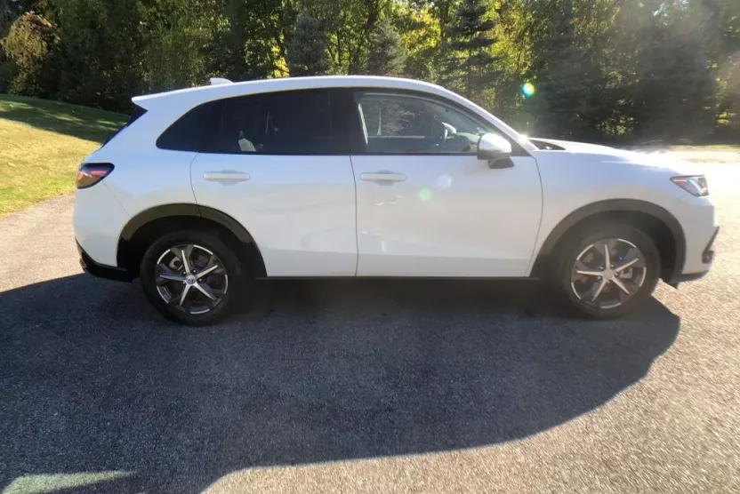 2025 Honda HR-V EX-L photo 1
