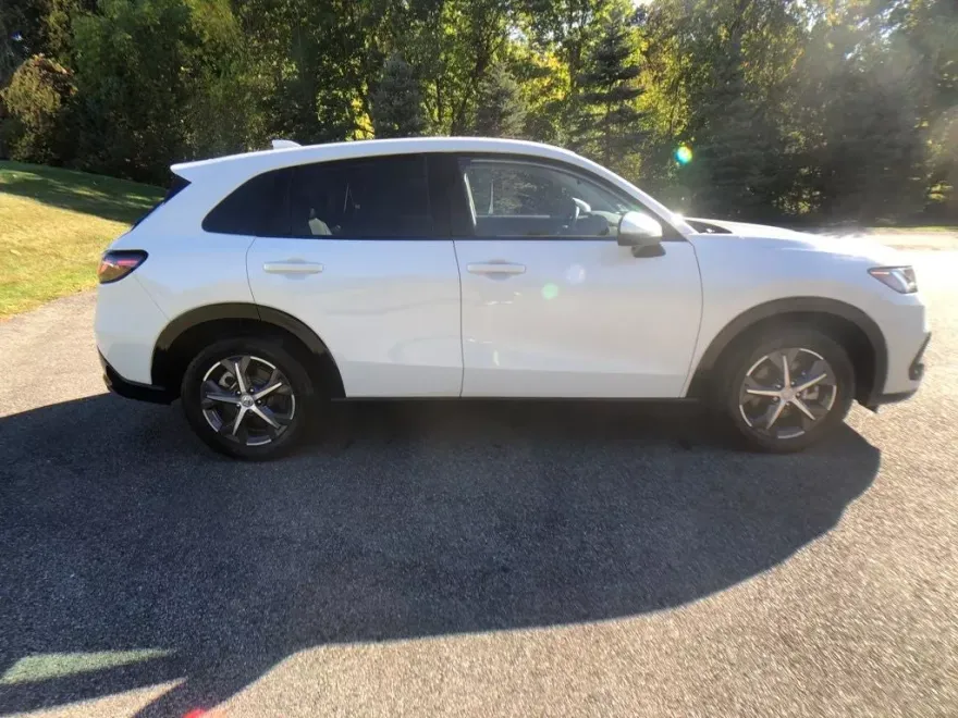 2025 Honda HR-V EX-L photo 1