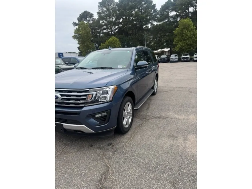 2020 Ford Expedition XLT photo 1