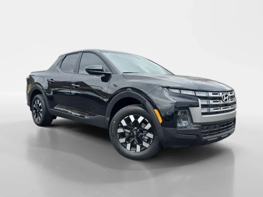 2025 Hyundai Santa Cruz SE photo 1
