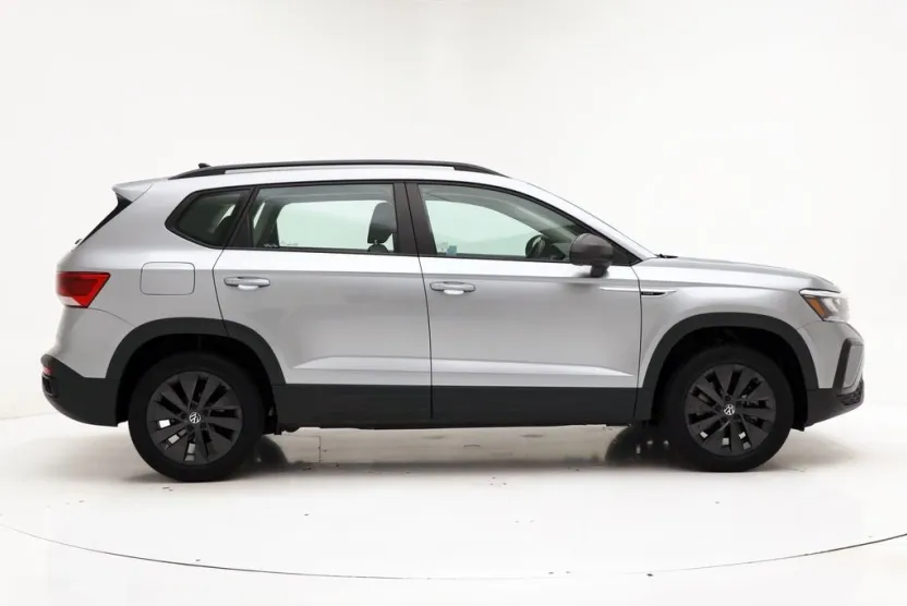 2024 Volkswagen Taos S photo 1