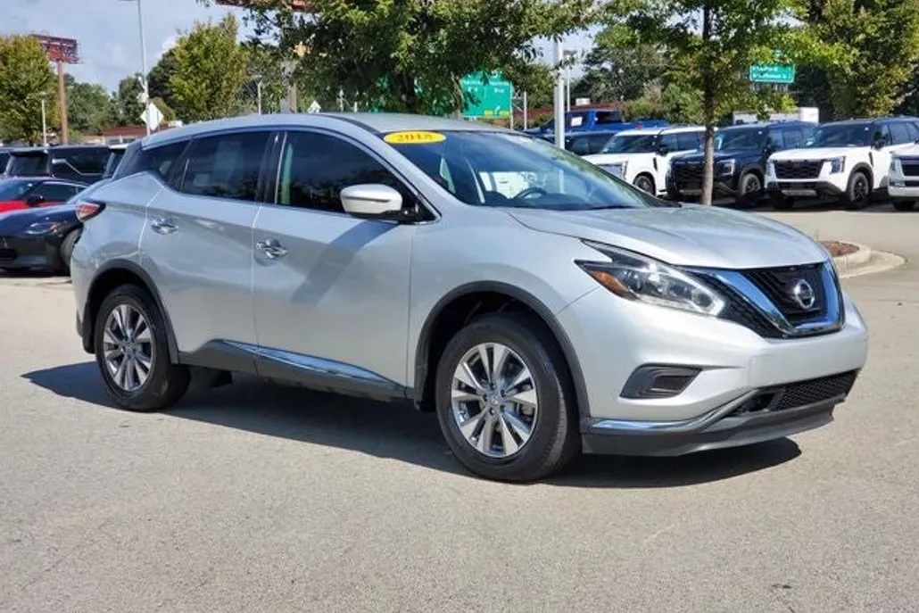 2018 Nissan Murano S photo 1