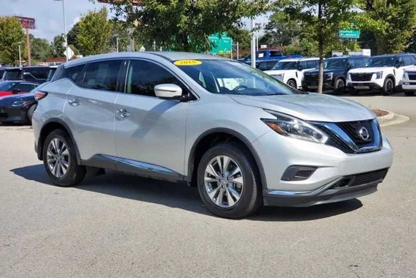 2018 Nissan Murano S photo 1