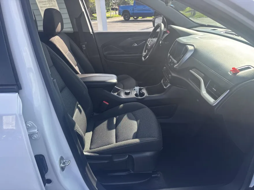 2023 Gmc Terrain SLE photo 1