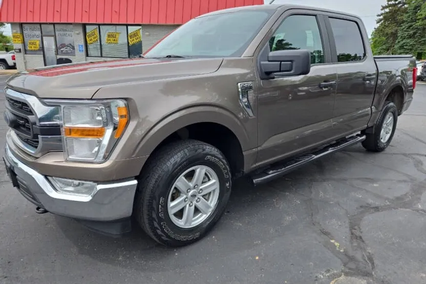 2021 Ford F-150 XLT photo 1
