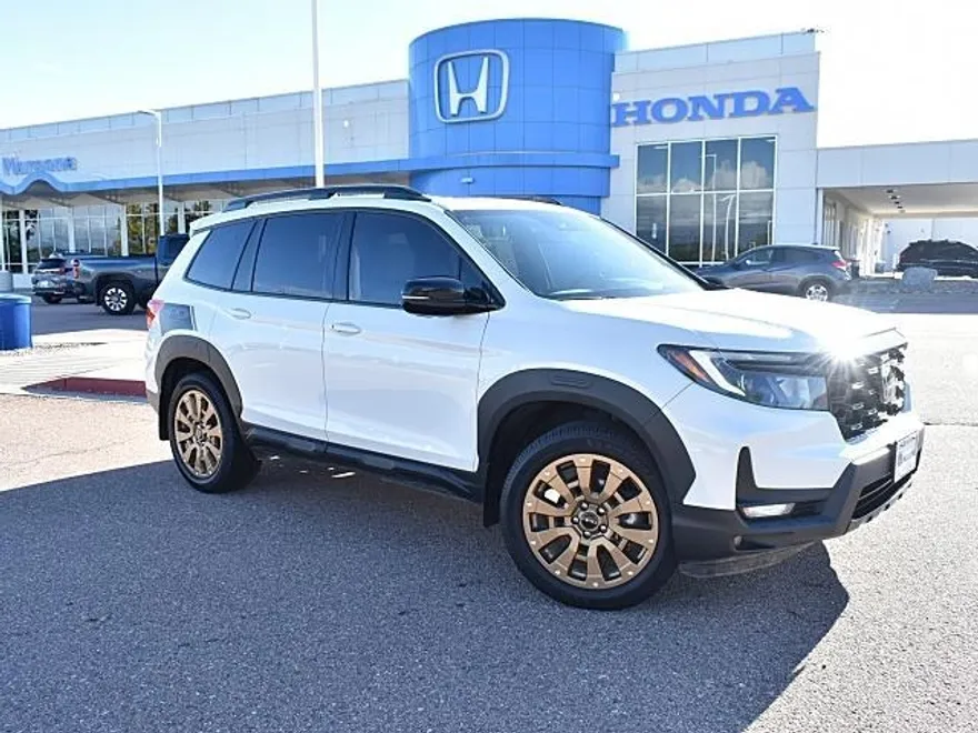 2022 Honda Passport Elite photo 1