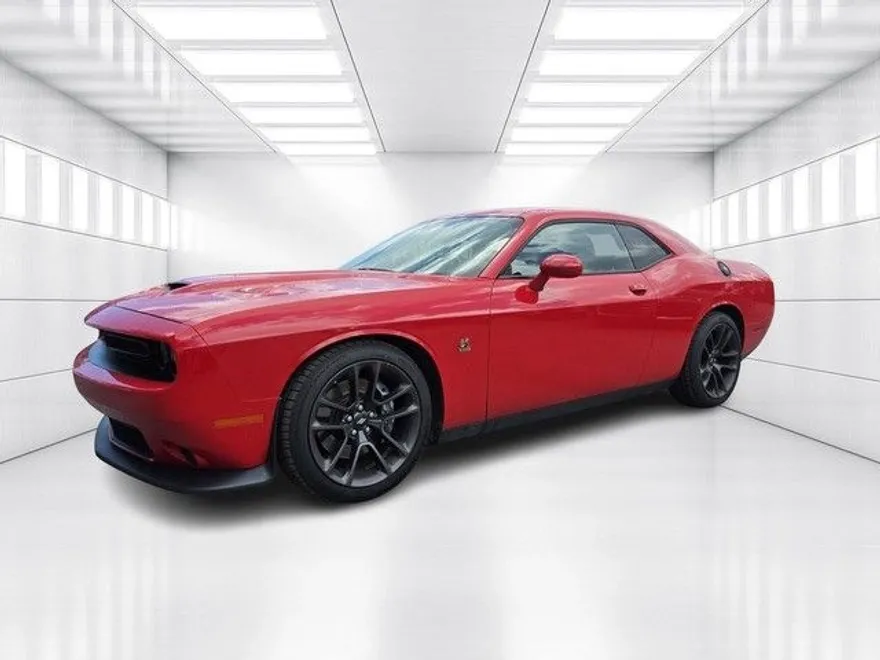 2021 Dodge Challenger R/T Scat Pack photo 1