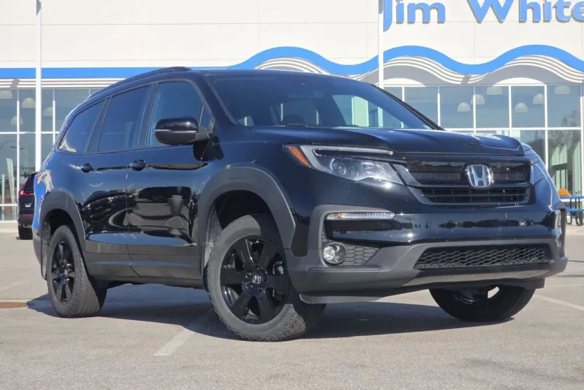 2022 Honda Pilot TrailSport photo 1
