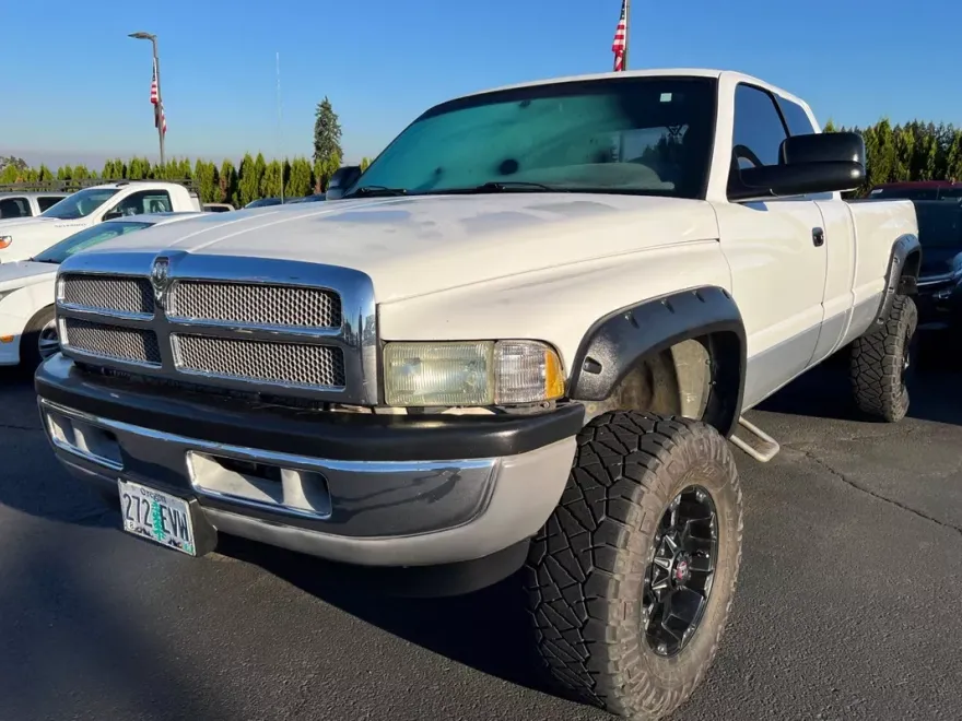 2002 Dodge Ram photo 1