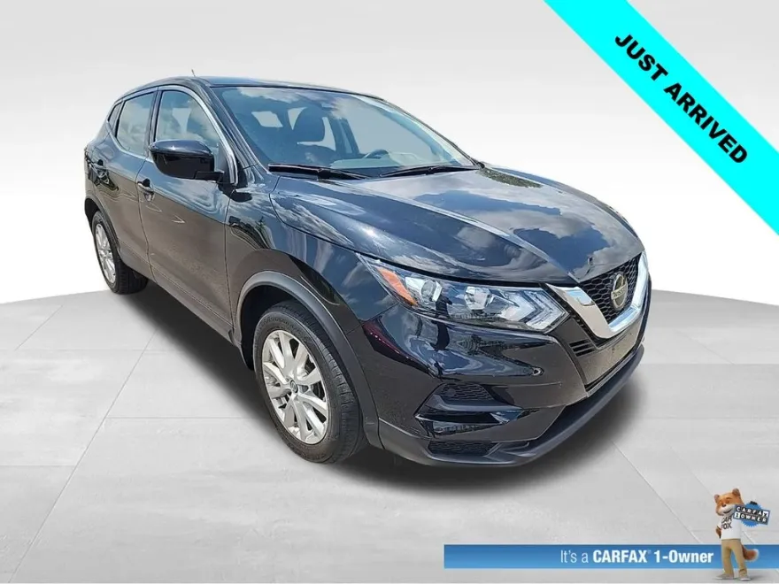 2022 Nissan Rogue Sport S photo 1