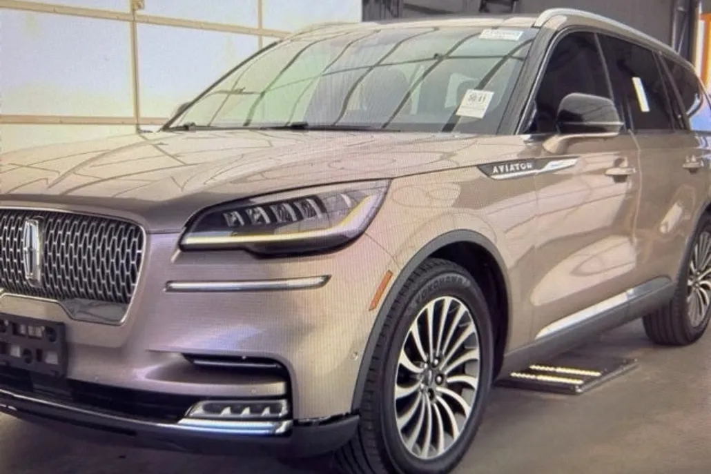2020 Lincoln Aviator Reserve photo 1