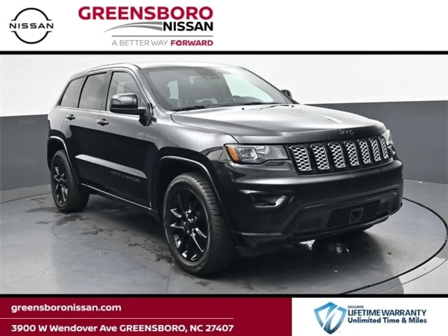2020 Jeep Grand Cherokee Laredo Altitude photo 1