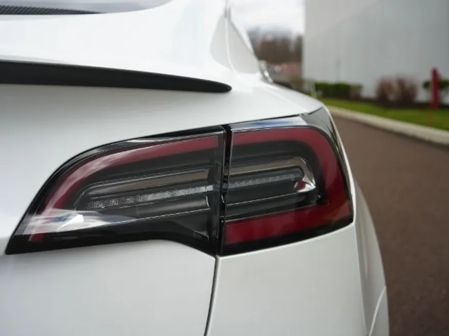 2020 Tesla Model 3 Performance photo 49