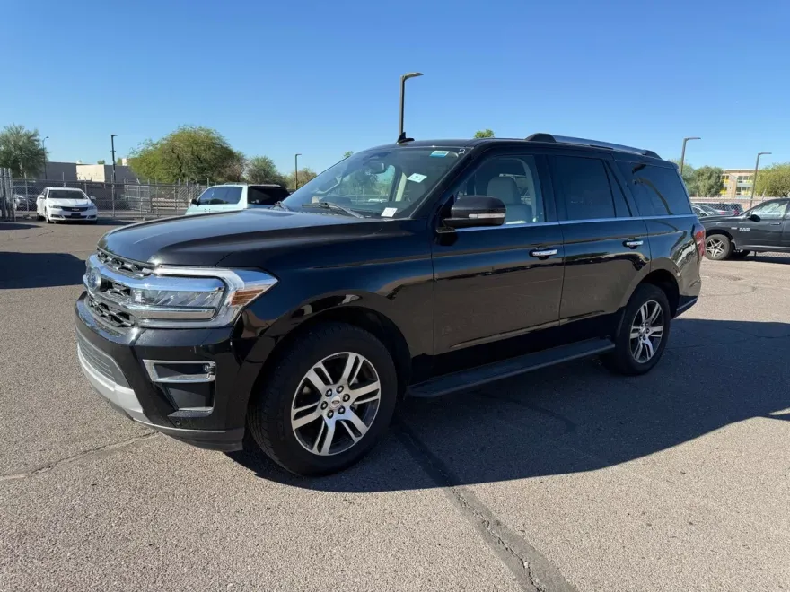 2024 Ford Expedition Limited photo 1