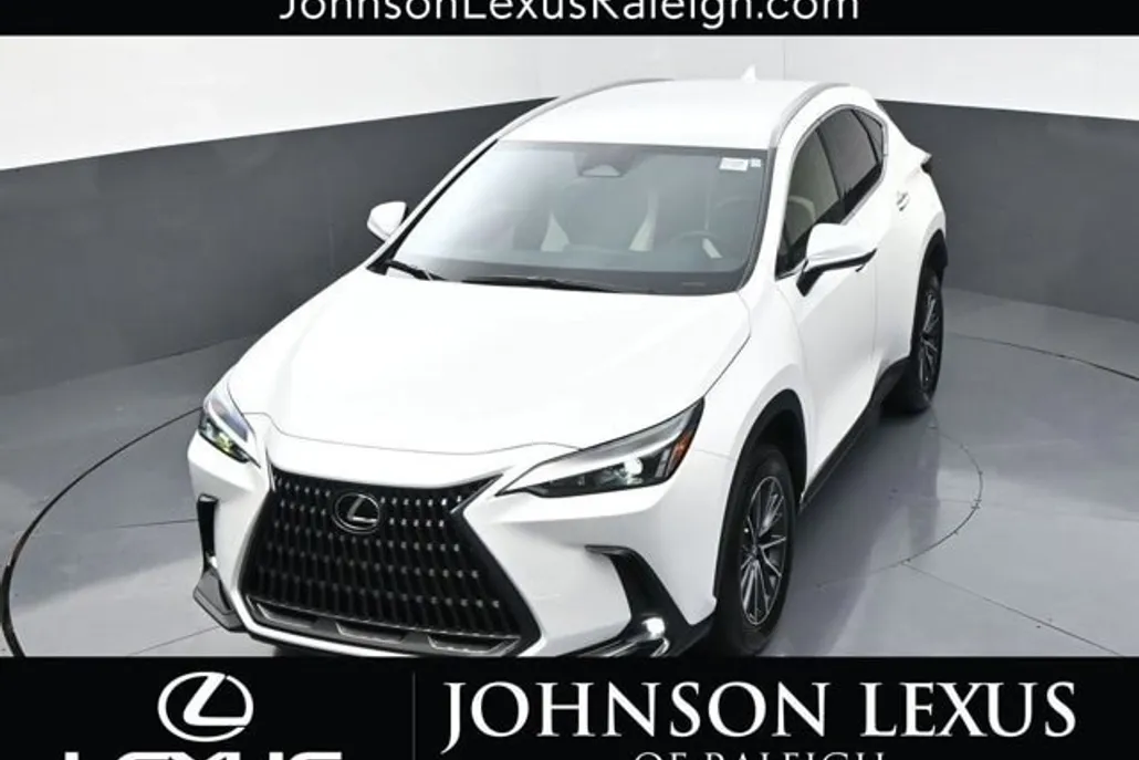 2024 Lexus NX 250 photo 1
