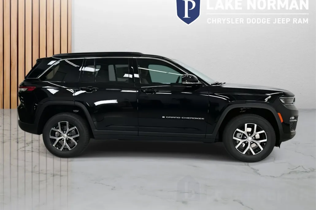 2025 Jeep Grand Cherokee Limited photo 1