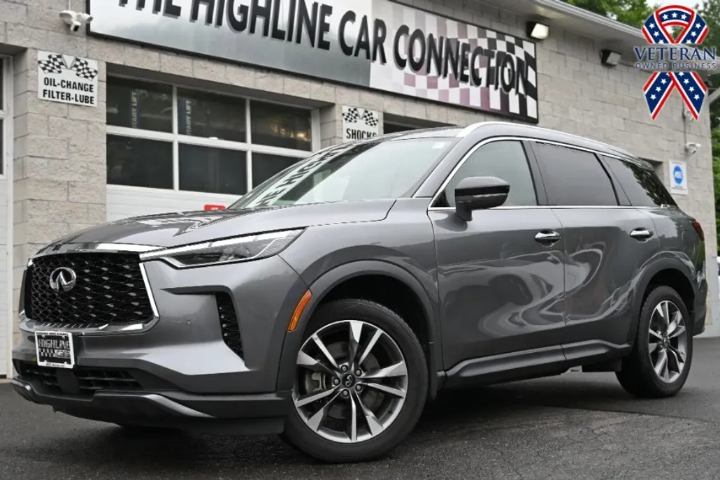 2022 Infiniti QX60 Luxe photo 1