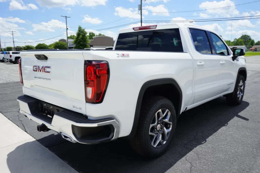 2025 Gmc Sierra 1500 SLE photo 1