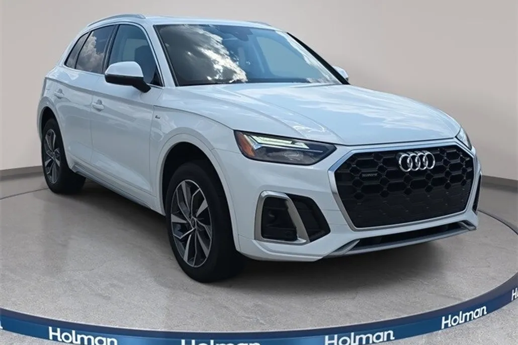 2024 Audi Q5 45 S line Premium photo 1