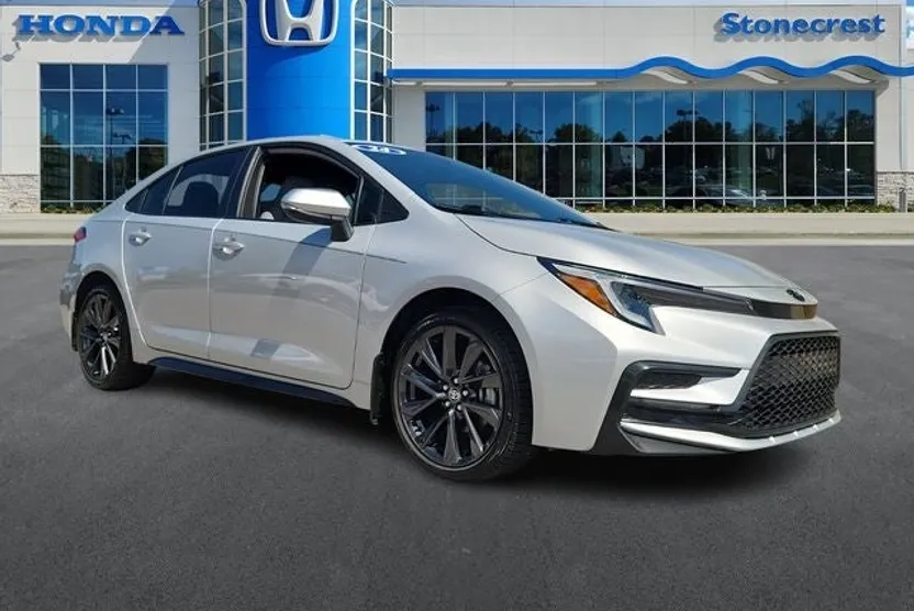 2024 Toyota Corolla SE photo 1