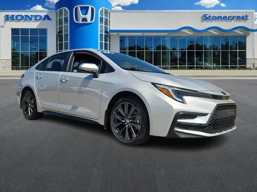 2024 Toyota Corolla SE photo 1