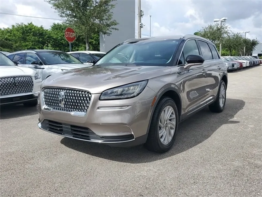 2021 Lincoln Corsair Standard photo 1