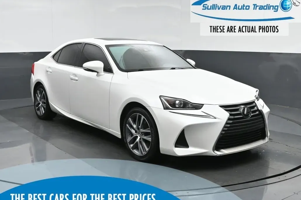 2020 Lexus IS 300 photo 1