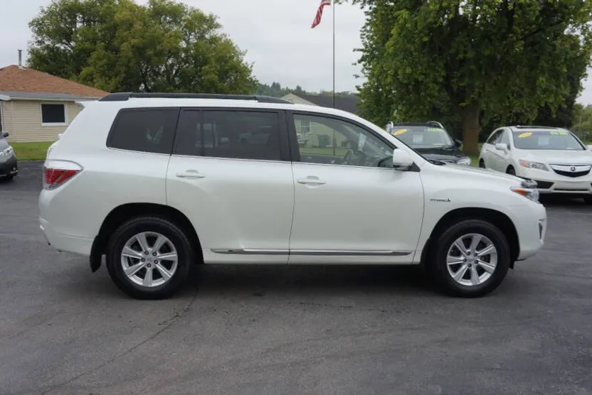 2013 Toyota Highlander Hybrid Base photo 1