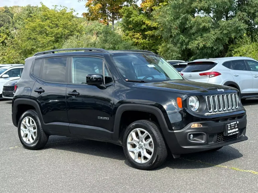 2017 Jeep Renegade Latitude North Edition photo 1