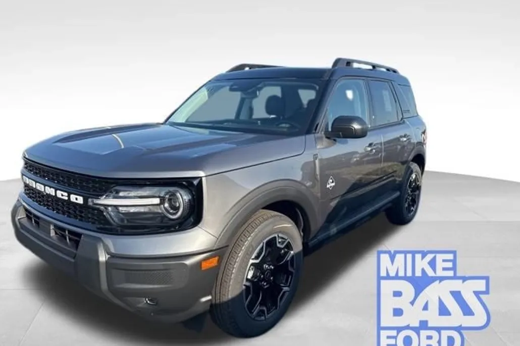 2025 Ford Bronco Sport Outer Banks photo 1