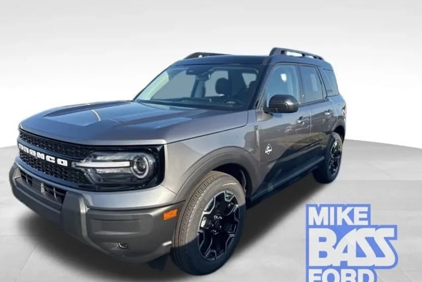 2025 Ford Bronco Sport Outer Banks photo 1