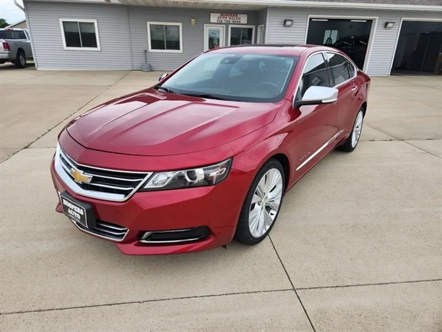 2015 Chevrolet Impala photo 1