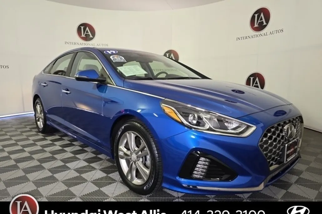 2019 Hyundai Sonata SEL photo 1