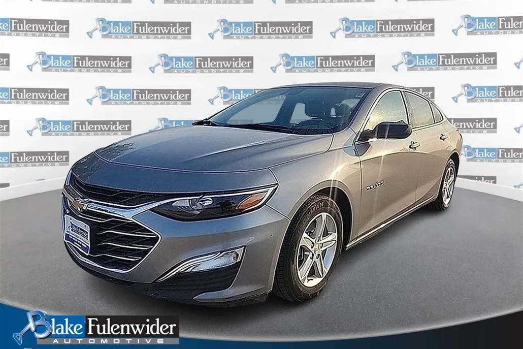2023 Chevrolet Malibu LS photo 1