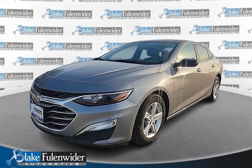 2023 Chevrolet Malibu LS photo 1