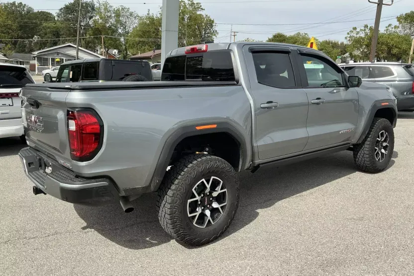 2025 Gmc Canyon AT4 photo 1