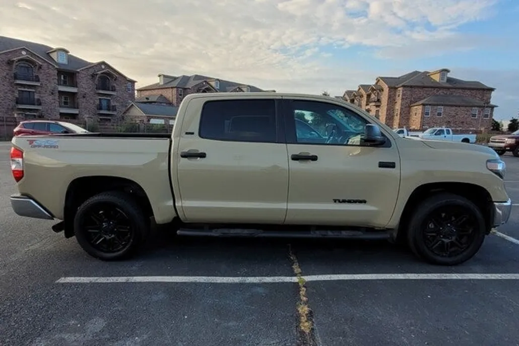2020 Toyota Tundra SR5 Grade photo 1