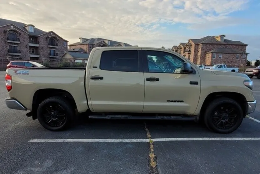 2020 Toyota Tundra SR5 Grade photo 1