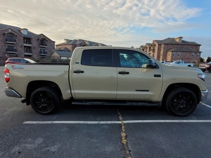 2020 Toyota Tundra SR5 Grade photo 1