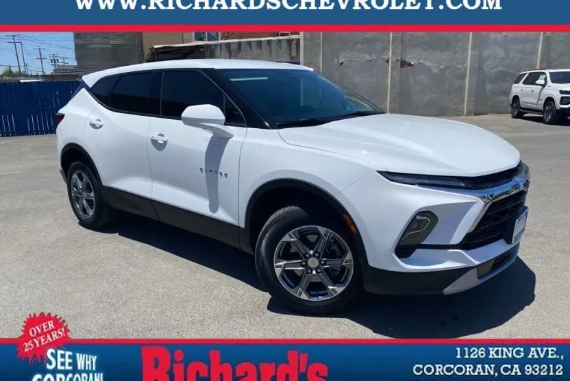 2023 Chevrolet Blazer 2LT photo 1