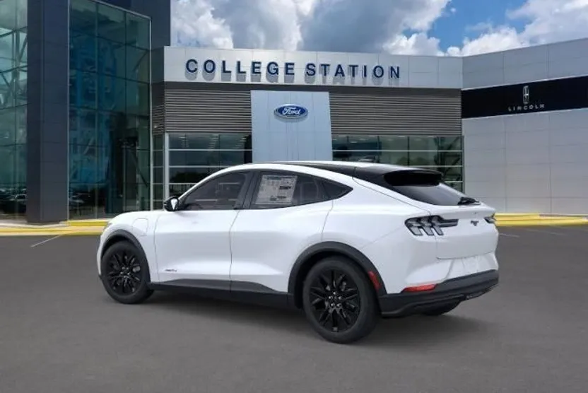 2025 Ford Mustang Mach-E Select photo 1