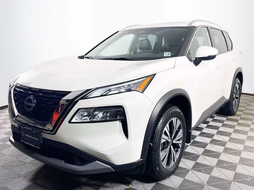 2022 Nissan Rogue SV photo 1