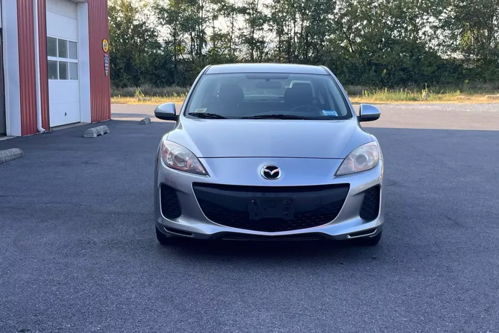 2013 Mazda Mazda3 i SV photo 1