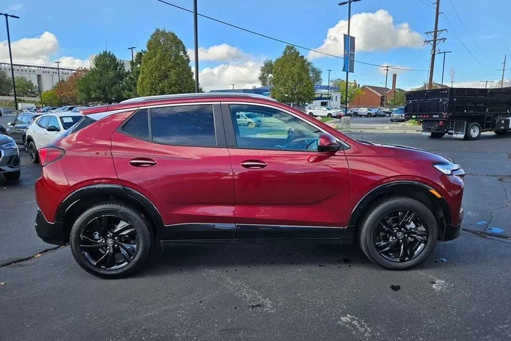 2024 Buick Encore GX Sport Touring photo 1