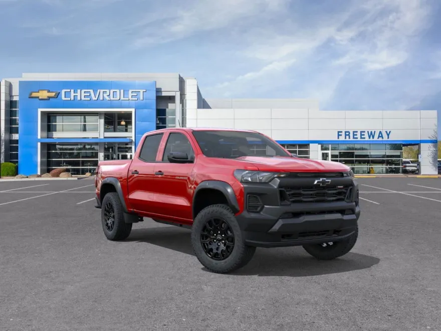 2026 Chevrolet Colorado Trail Boss photo 1