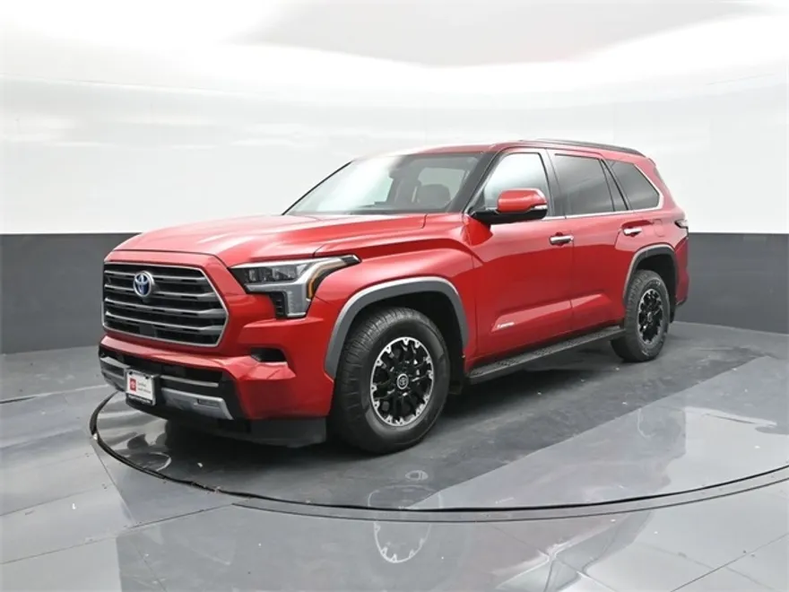 2023 Toyota Sequoia Limited photo 1
