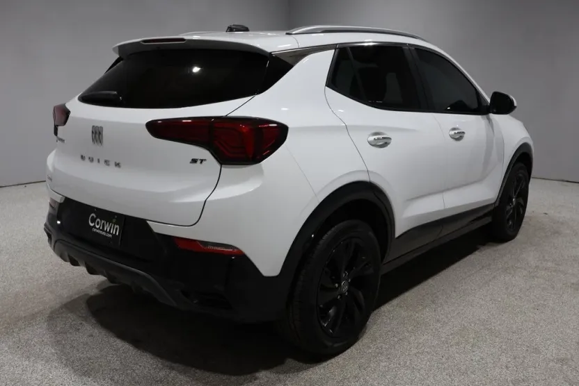 2024 Buick Encore GX Sport Touring photo 1
